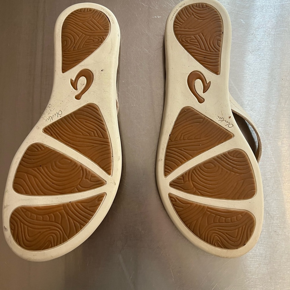 OluKai Honu flip flops/sandals -41